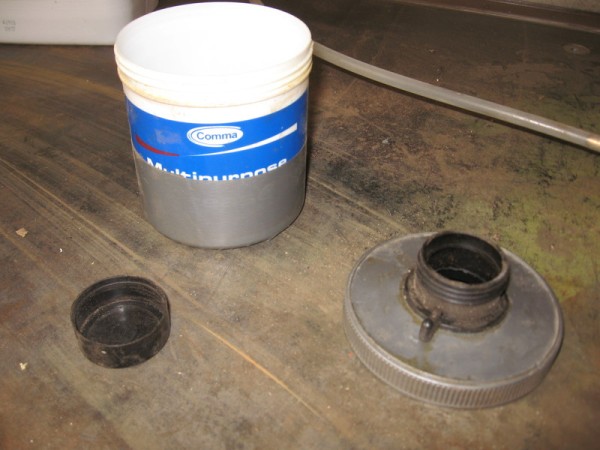knoba - cavity oil gun container